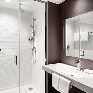 King Room Sofa Bed Roll Shower Mobility Accessible